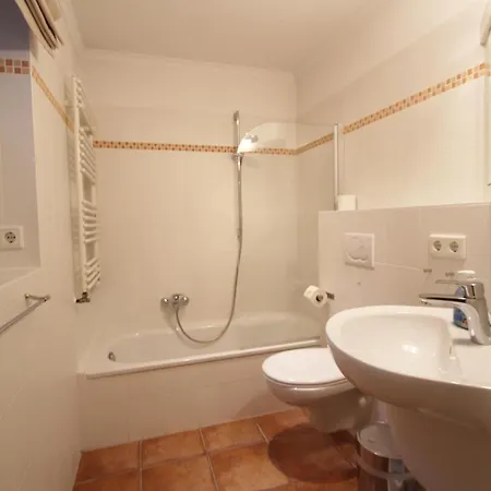 Apartment Uast - Westerlandstr 27 G, App 1 Wenningstedt-Braderup